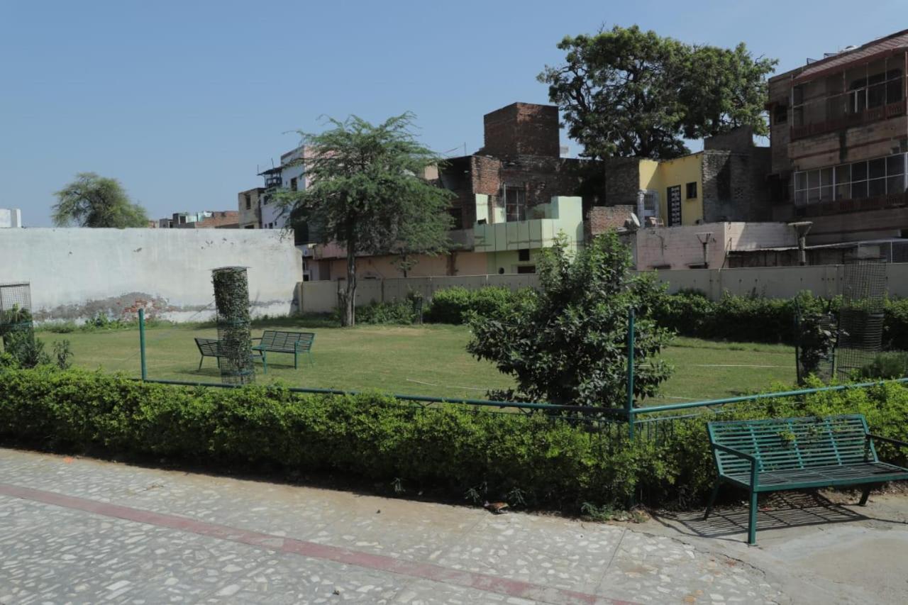 Radha Madhav Ashram * Vrindavan